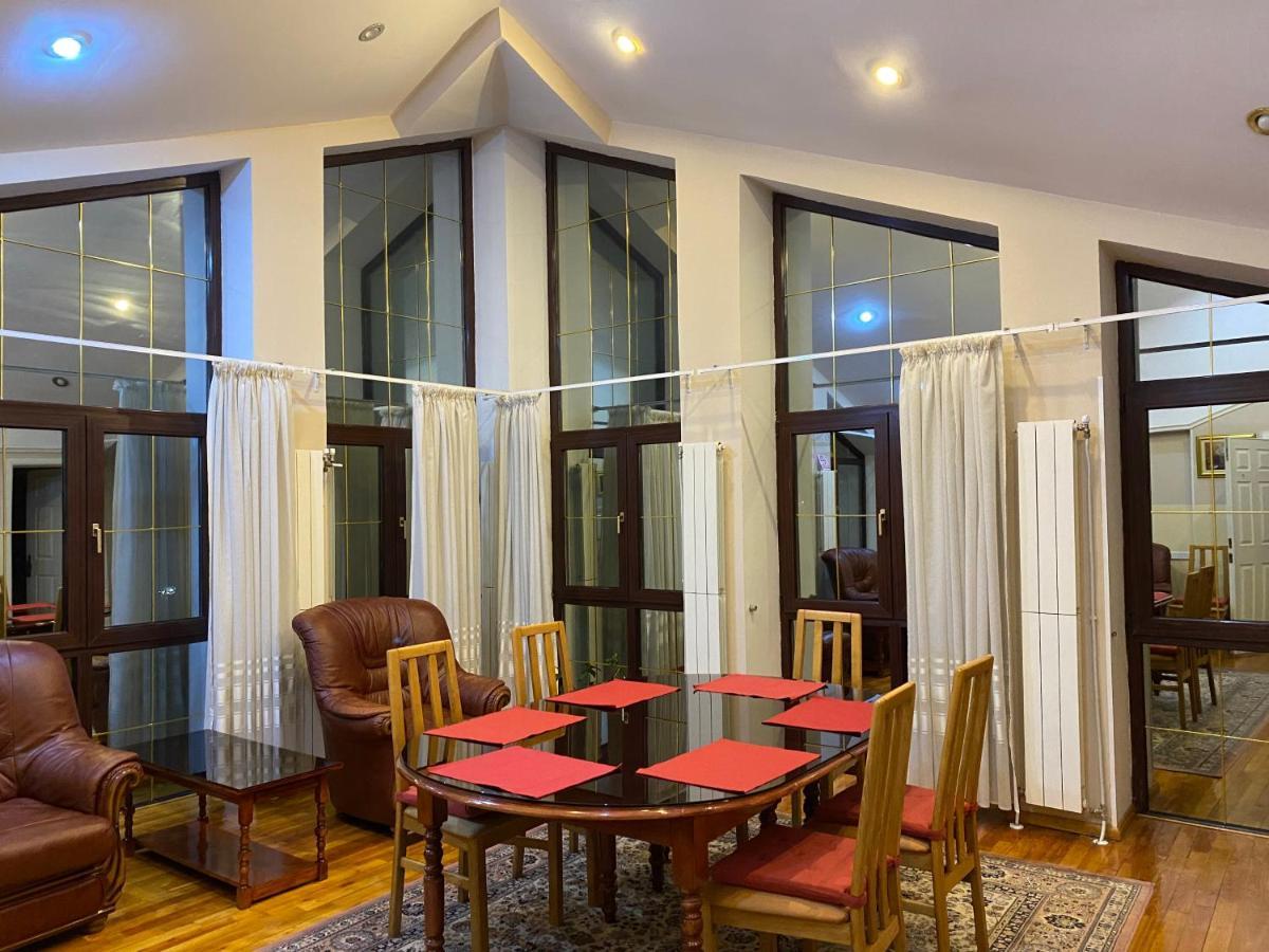 Vila Phoenix Aparthotel Predeál Kültér fotó
