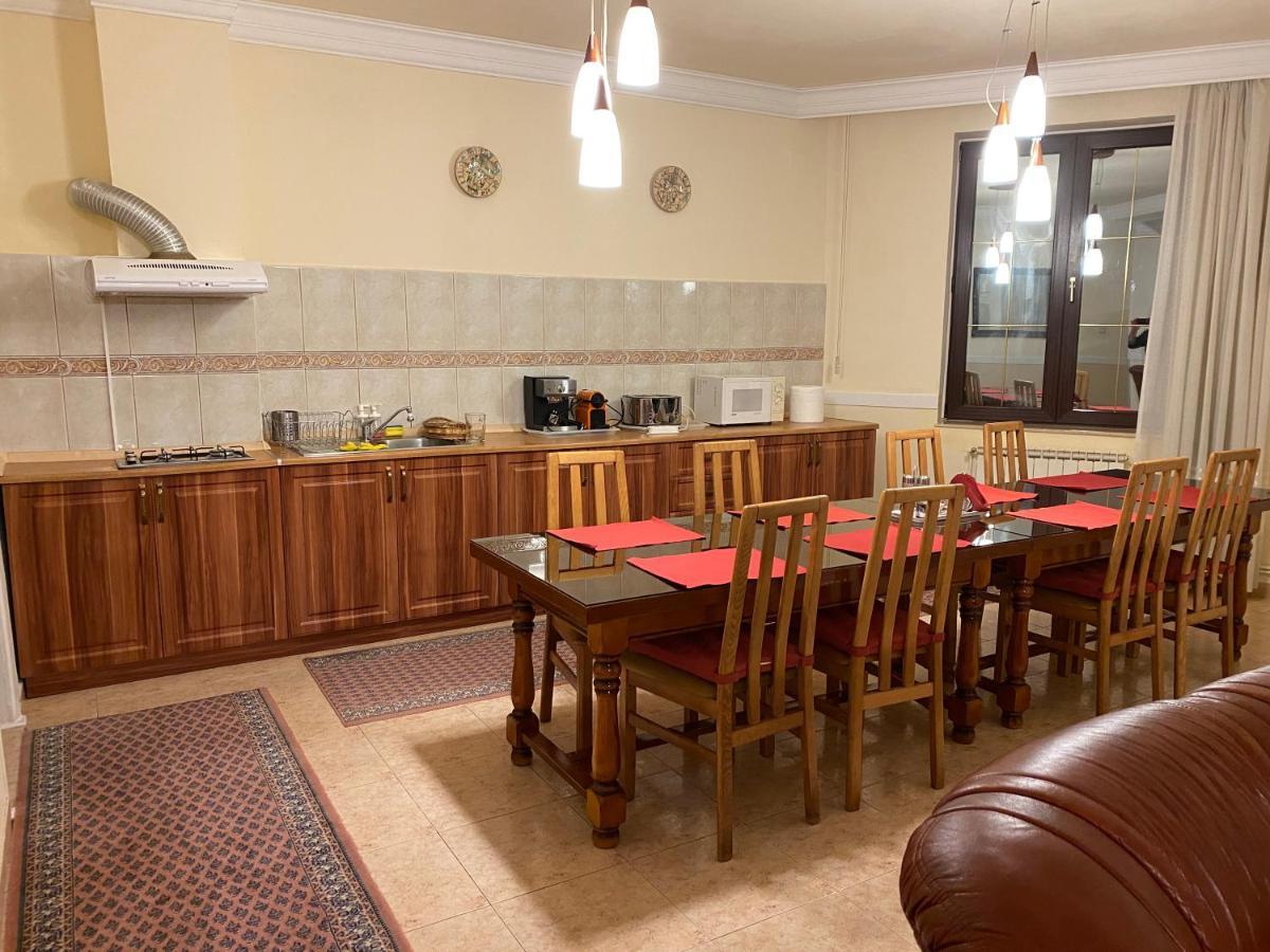 Vila Phoenix Aparthotel Predeál Kültér fotó